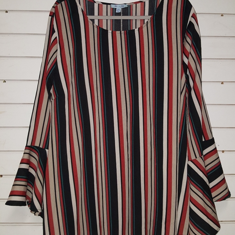 Like New Striped BELL Sleeve Top